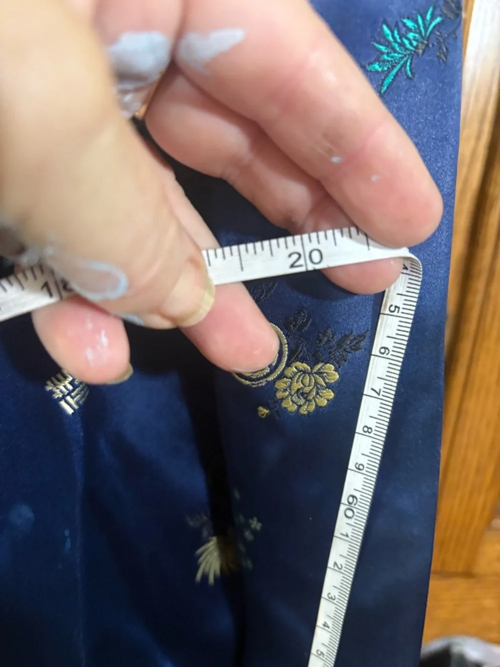 vintage Peony Brand Shanghai China embroidered blue brocade robe - Picture 13 of 13